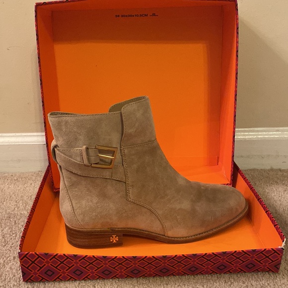 Brand new Tory Burch ankle bootie - Picture 4 of 9